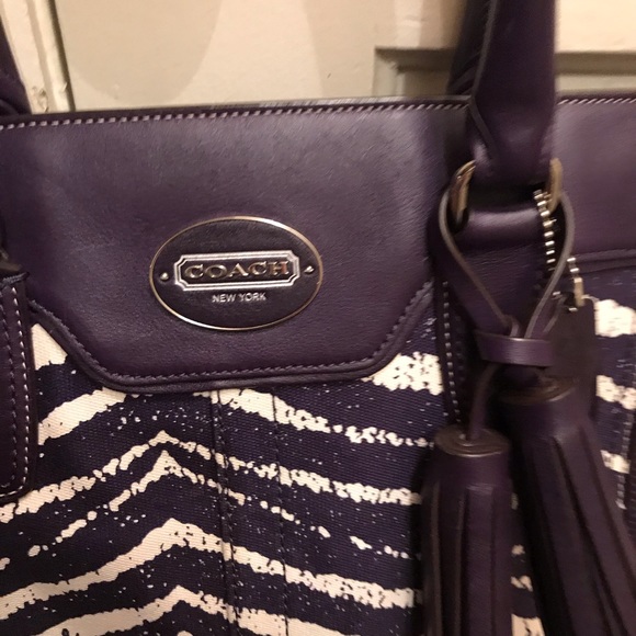 Coach Bag - Picture 2 of 5